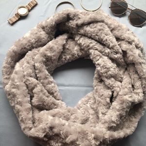Light grey long scarf